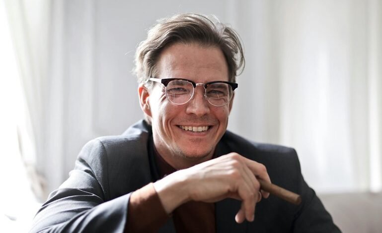 corporate intelligence report analysis